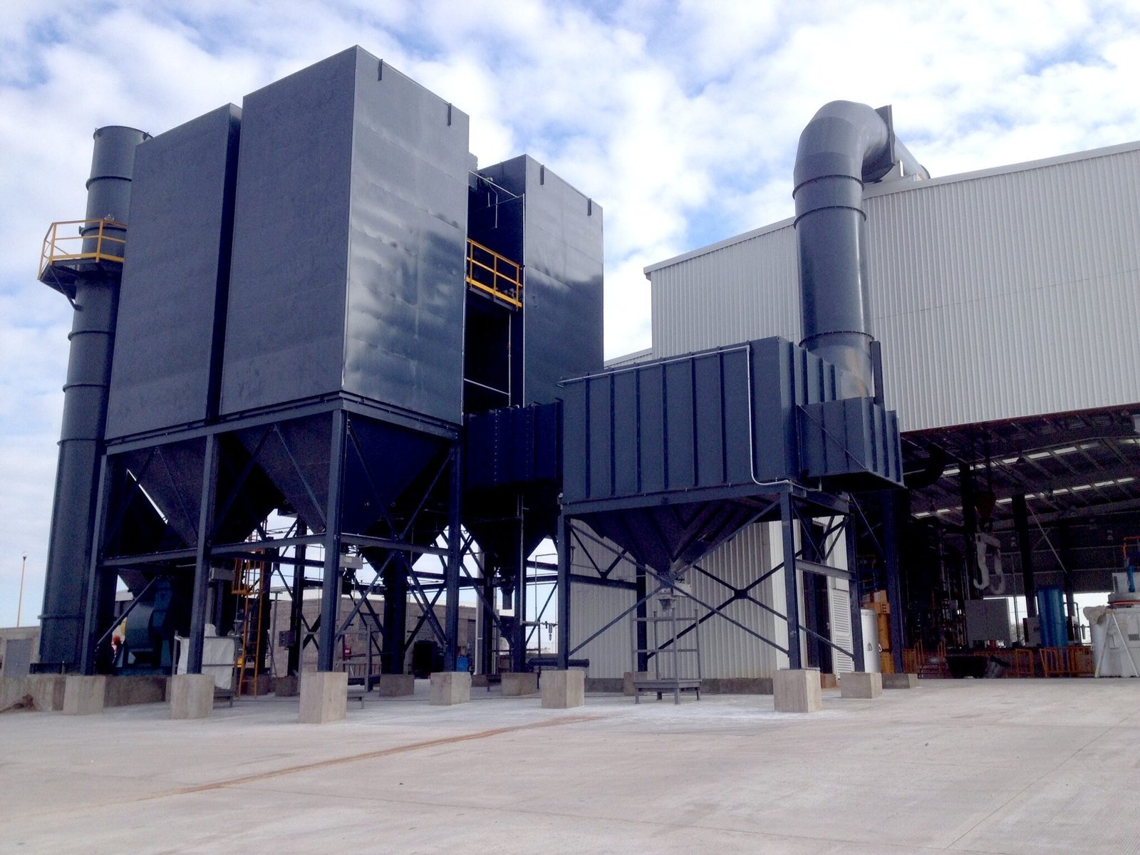 Colectores sobre estructura exterior — Estructuras Metálicas Industriales